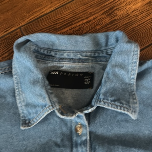 ASOS DESIGN DENIM BUTTON DOWN PLEATED AT SHOULDER - Picture 3 of 7